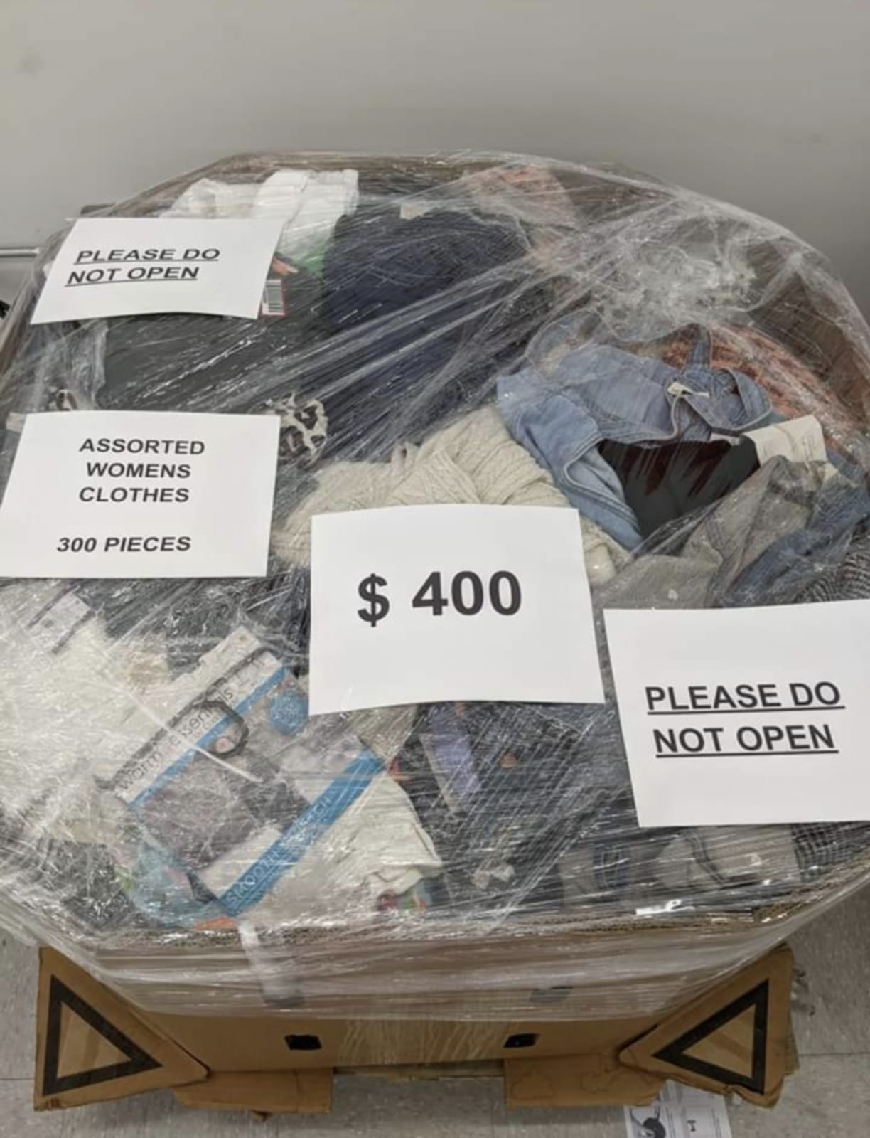 Wholesale Female Clothing | Women's Clothing Pallets