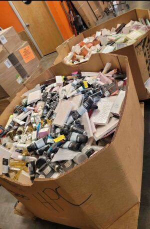 Wholesale Cosmetics Pallets | Wholesale Makeup Pallets