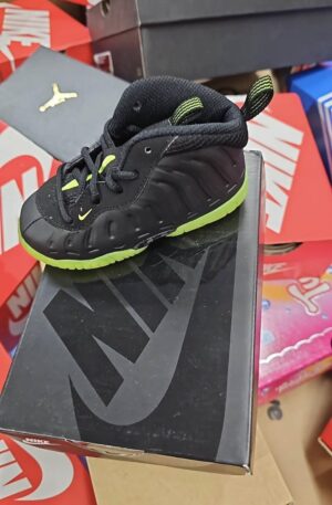 Children’s Shoe Liquidation Pallets – Trusted Brands and Big Profits