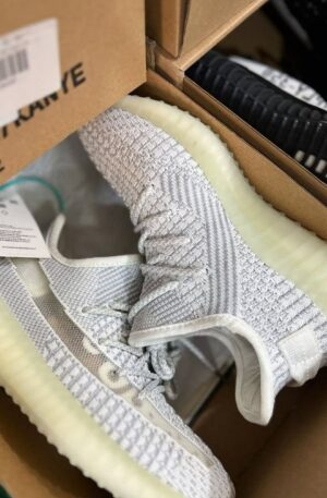 Yeezy Shoes Pallets Wholesale for sale